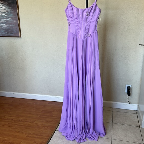 House of CB Lilac Pleated Maxi Dress - Picture 4 of 9